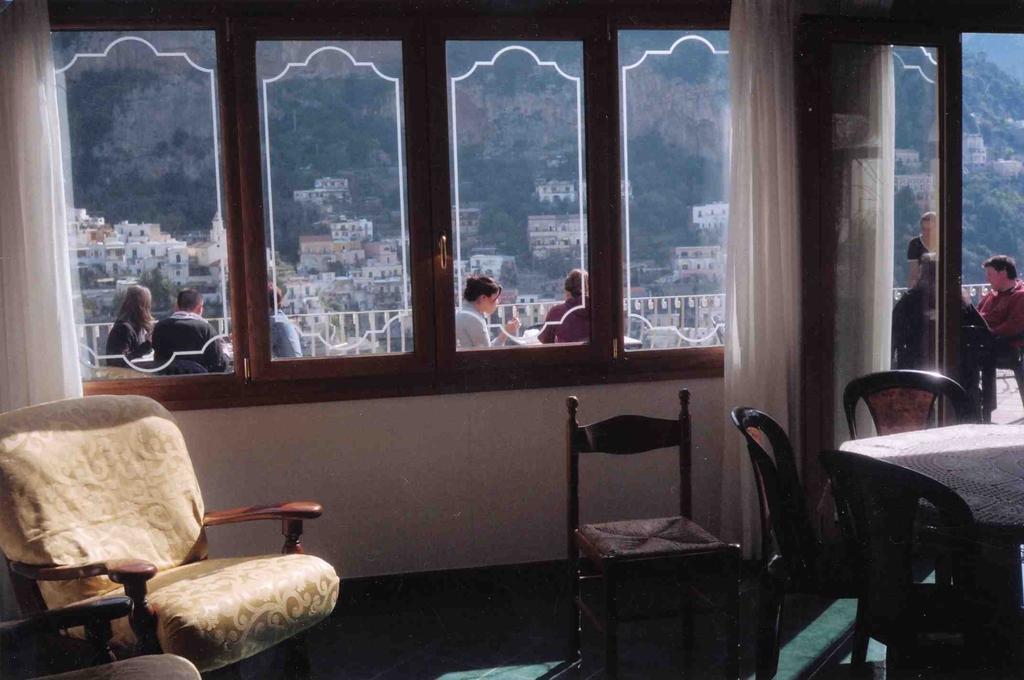 Villaverde Positano Luaran gambar